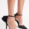 Women MESHKI Shoes<Charmed