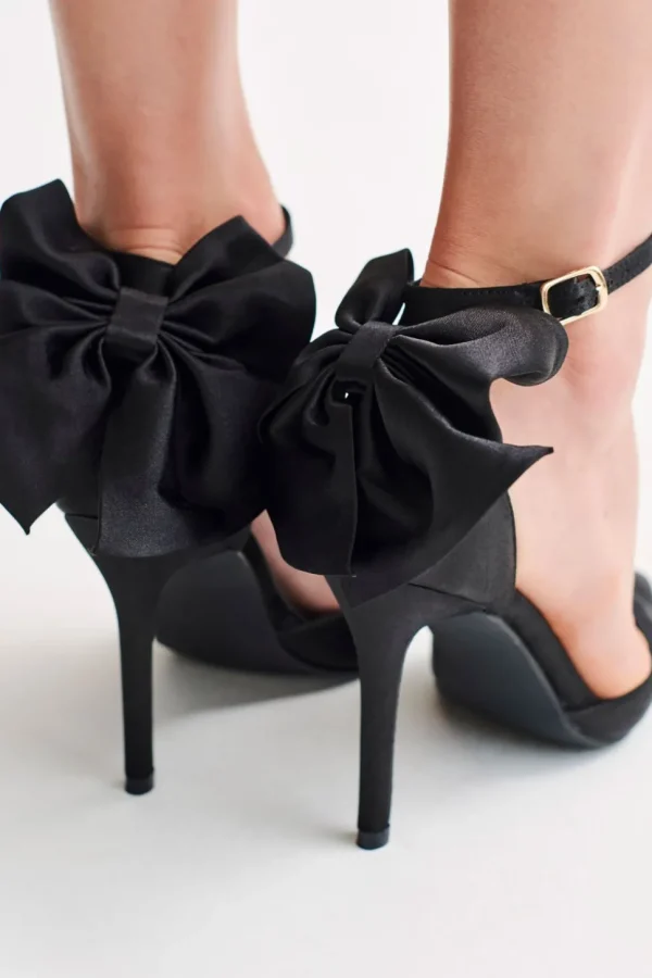 Women MESHKI Shoes<Charmed