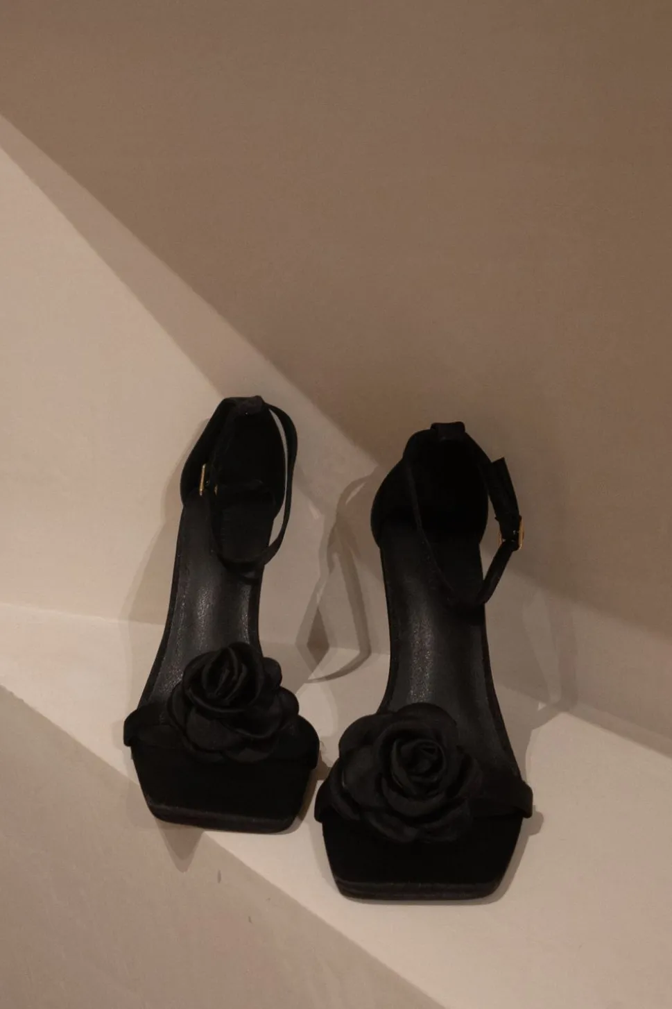 lara_0-1.webp Women MESHKI Shoes<Lara