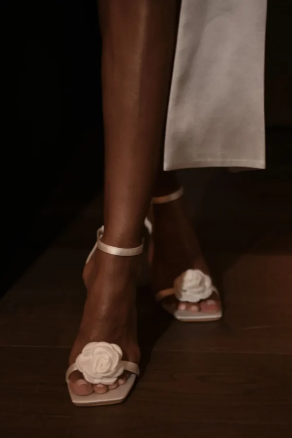 lara_6.webp Women MESHKI Shoes<Lara